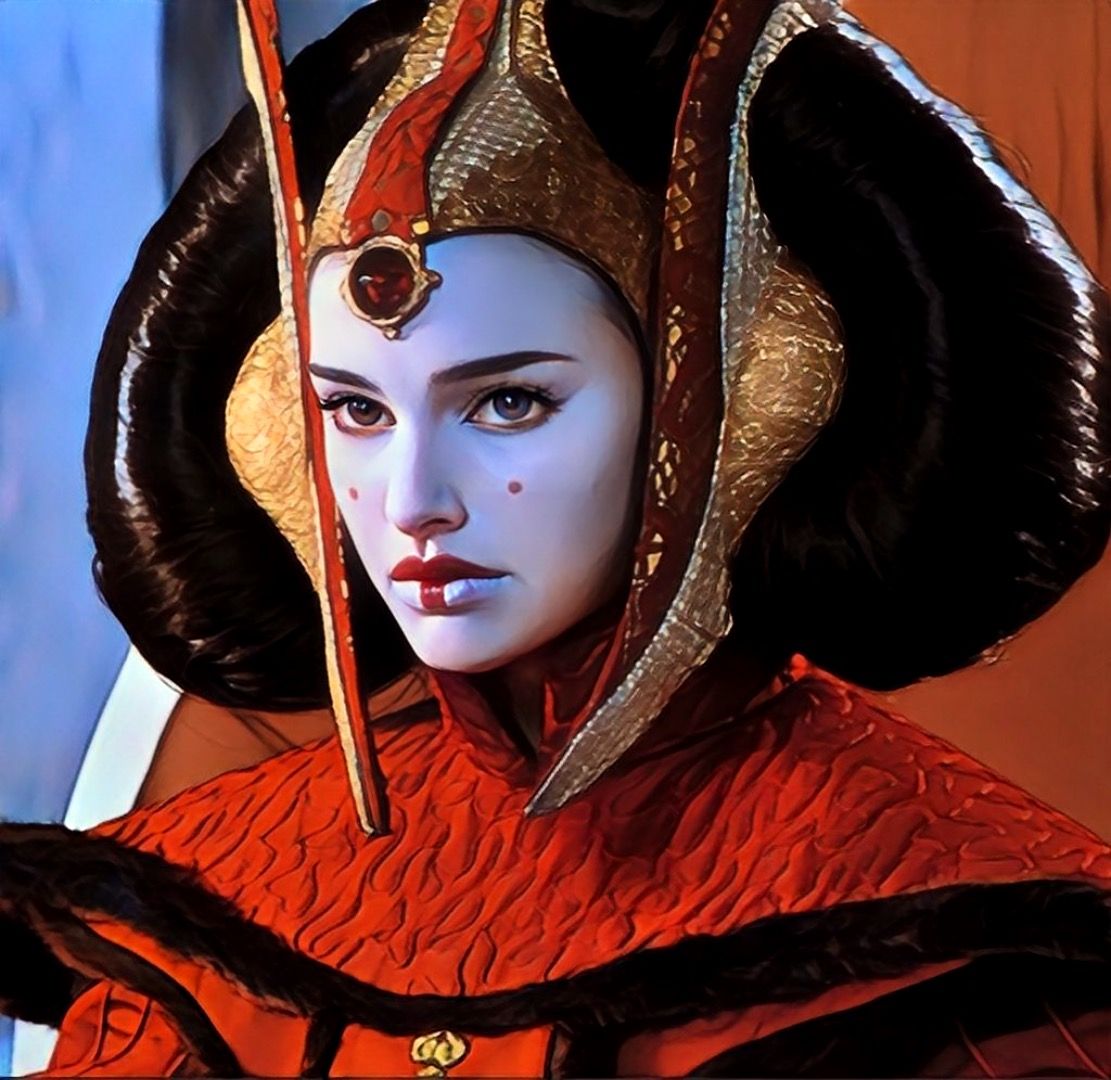Padmé Amidala, Rainha e Senadora de Naboo